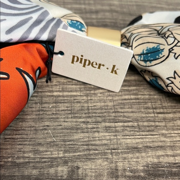 Piper K | Scarf Necklace - Picture 7 of 10